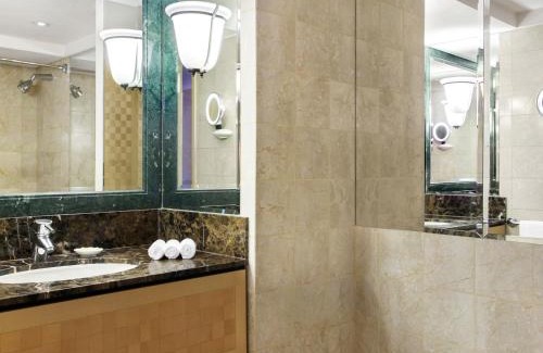 Manama Hotel | Sheraton Bahrain Hotel