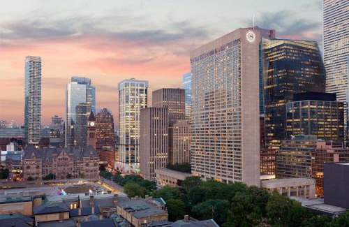 Financial District Hotel | Sheraton Centre Toronto Hotel