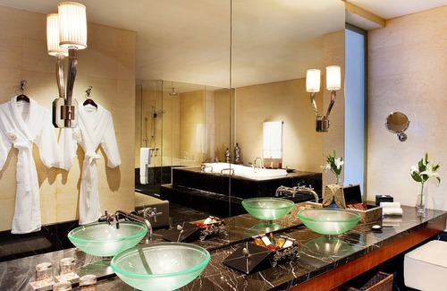 Houjie Hotel | Sheraton Dongguan Hotel – free shuttle to Canton Fair for In-house Guest