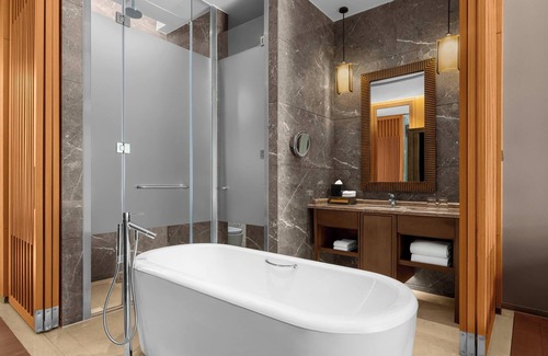 Xihu Hotel | Sheraton Grand Hangzhou Wetland Park Resort