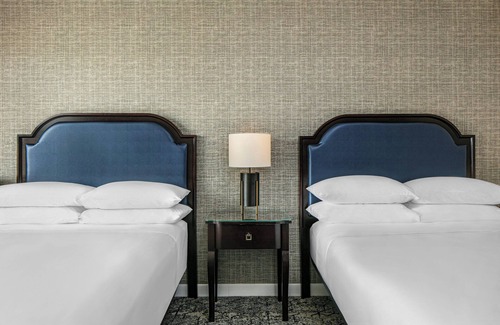 Flushing Chinatown Hotel | Sheraton LaGuardia East Hotel