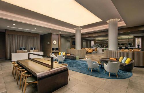 Flushing Chinatown Hotel | Sheraton LaGuardia East Hotel