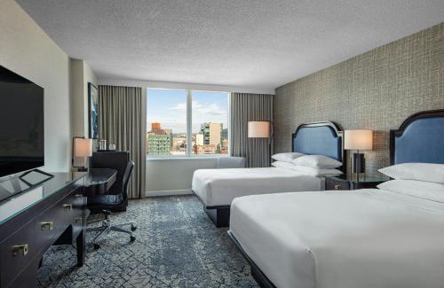 Flushing Chinatown Hotel | Sheraton LaGuardia East Hotel