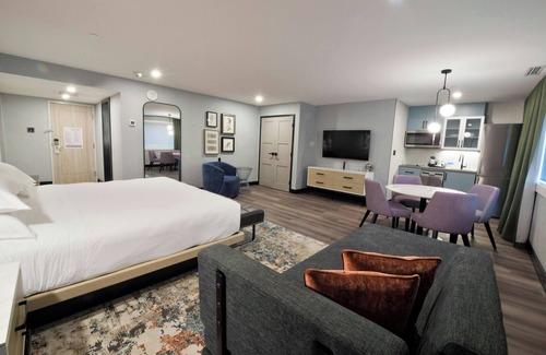 Laval Hotel | Sheraton Laval Hotel