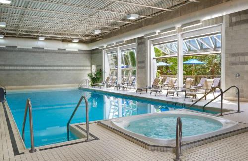 Richmond Hill Hotel | Sheraton Parkway Toronto North Hotel & Suites