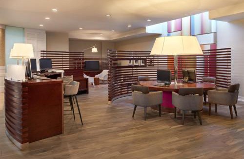 Richmond Hill Hotel | Sheraton Parkway Toronto North Hotel & Suites