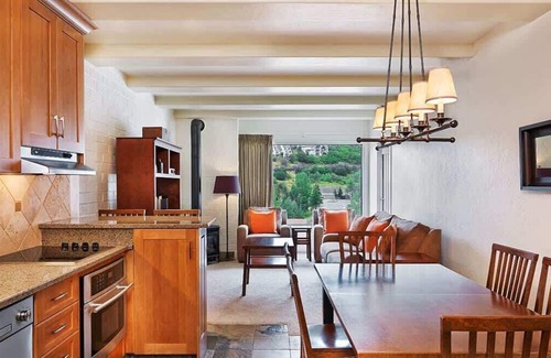 Steamboat Springs Condo | Sheraton Steamboat Resort Villas | Hotel Room