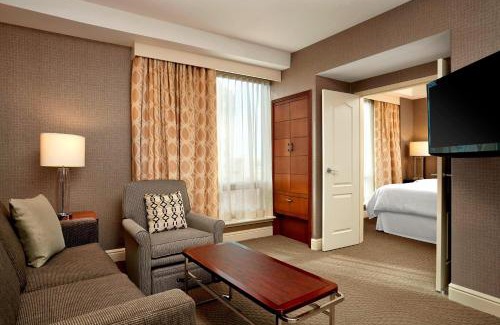 Eau Claire Hotel | Sheraton Suites Calgary Eau Claire