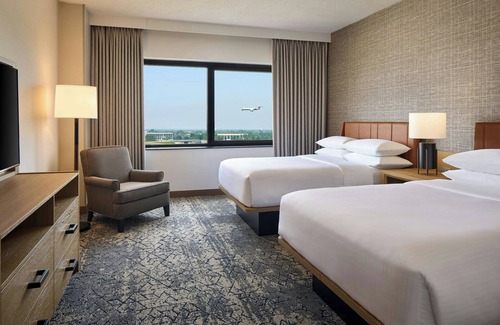 O'Hare Hotel | Sheraton Suites Chicago O'Hare