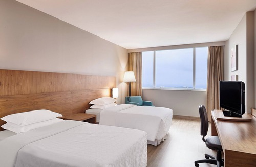 Praia do Canto Hotel | Sheraton Vitoria Hotel