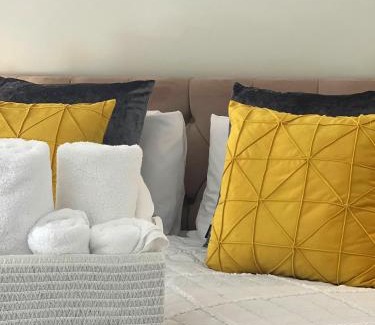 Field Dalling House | Shergar