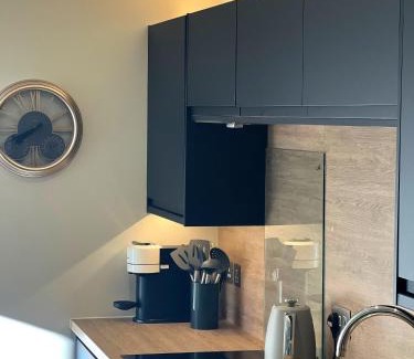 Field Dalling House | Shergar