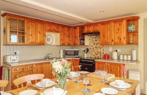 Westcott Cottage | SHERWAY COACH HOUSE, family friendly, with hot tub in Bradninch