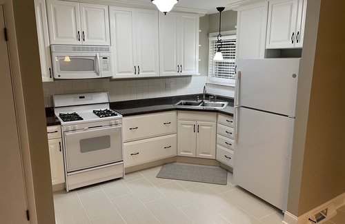 Wheeling House | Sherwood Cottage - Renovated