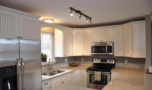 Martinez Park House | Sherwood Cottage - Steps from Old Town & Poudre River