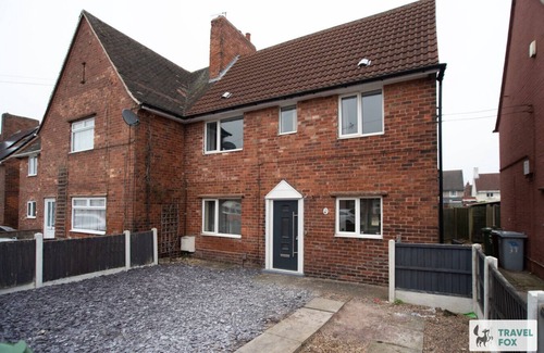 Mansfield House | Sherwood Pines Big Garden