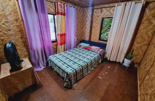 Mambajao House | Shey's Travellers Inn