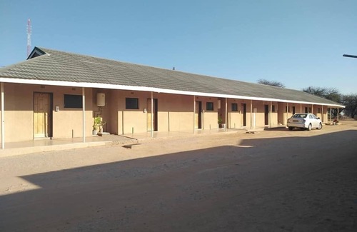 Hukuntsi House | SHI Hotel