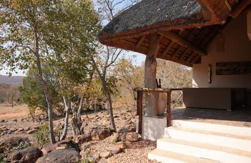 Vaalwater Cabin | Shibula Safari Lodge