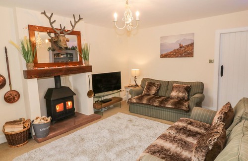Thornhill Cottage | SHIEL COTTAGE, pet friendly, with open fire in Thornhill