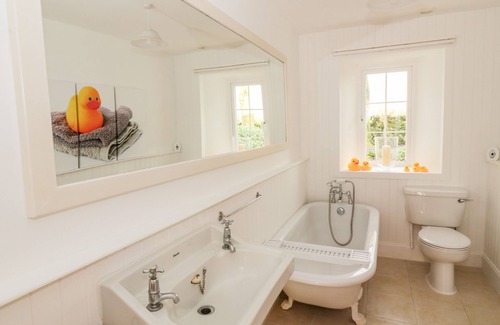 Thornhill Cottage | SHIEL COTTAGE, pet friendly, with open fire in Thornhill