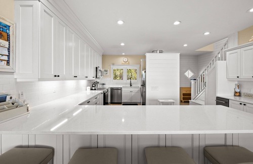 South Beach House | Shifting Sands is the ultimate in BHI oceanfront living!