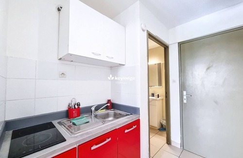 Sainte-Clotilde Centre Apartment | Shika – studio 5 minutes from the Ste-Clotilde clinic