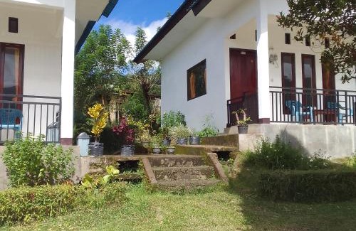 Moni House | Shila Bungalow