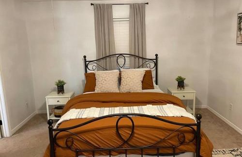 Amarillo House | Shiloh House 3-bed, 2 bath, living room, garage