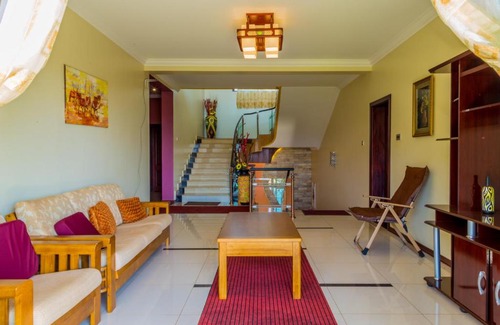Kampala Hotel | SHINE COUNTRY RESORT HOTEL