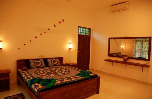 Mahasenpura Hotel | Shine Park
