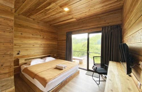 Pasirjambu Hotel | Shine River