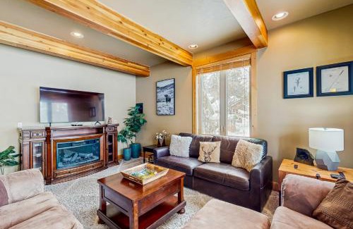 McCall House | Shiner Creek Retreat