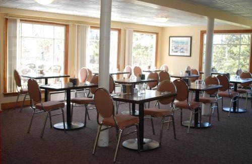 Green Gables Hotel | Shining Waters Country Inn