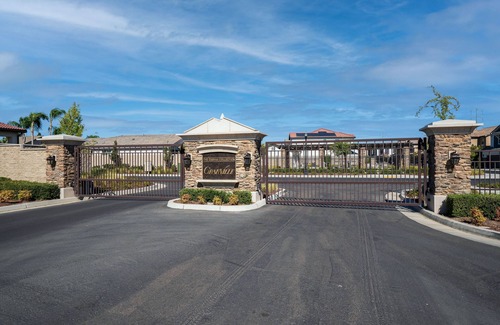 Clovis House | Shiny and new in Copper River area