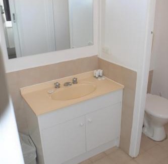 Yarram Hotel | Ship Inn Motel