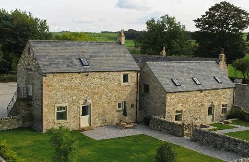 Foolow House | Shippon Cottage - Brosterfield Farm