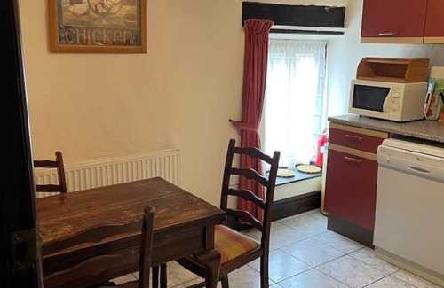 Hope Cottage | Shippon Cottage, Spring House Farm, Castleton, Peak District