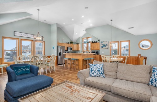 Currituck County House | Ships Ahoy: Oceanside, Pet Friendly, Heated Pool, Pool Table