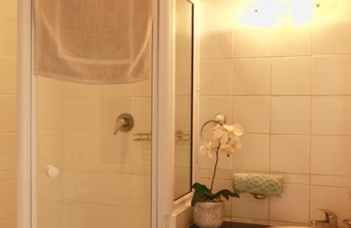 Saint Francis Bay Apartment | Ships Bell 4B