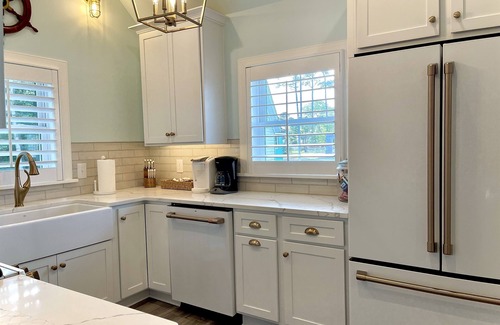 Deltaville House | Ships Watch On The Bay With Endless Water Views