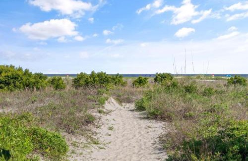 Saint Simons Island House | Shipwatch, Unit 113 - 1524 Wood Avenue