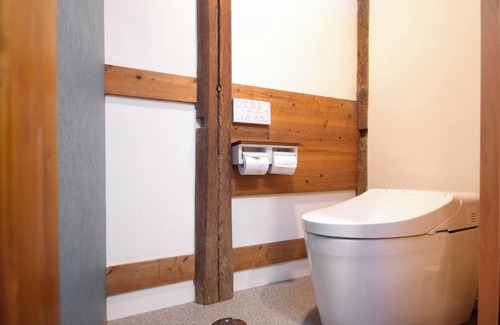 Sakaide Hotel | Shirakan Bright room with white walls on two floors nonsmoking With ninja door/Sakaide Kagawa