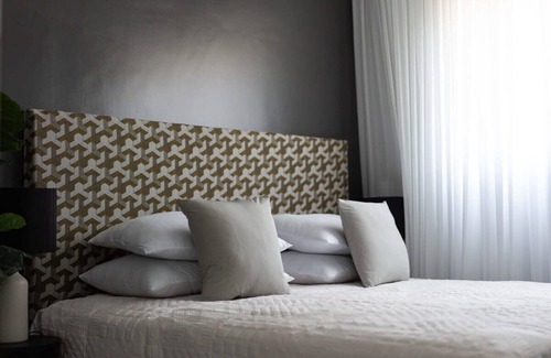 Mea She'arim Apartment | Shirat Haneviim - One Bedroom