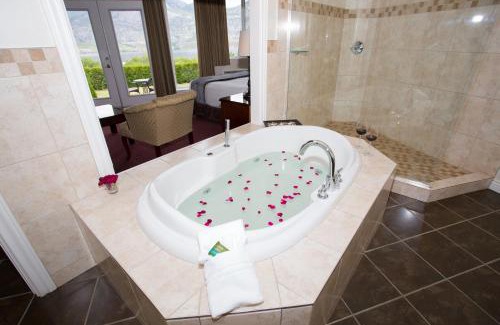 Okanagan-Similkameen Cabin | Shiraz Villa