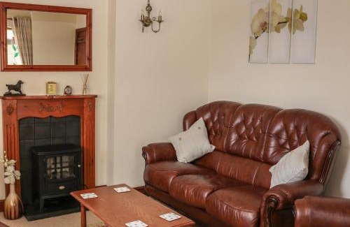 Holestone Moor House | Shire Cottage at Top Butterley Farm