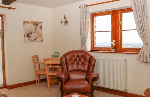 Holestone Moor House | Shire Cottage at Top Butterley Farm
