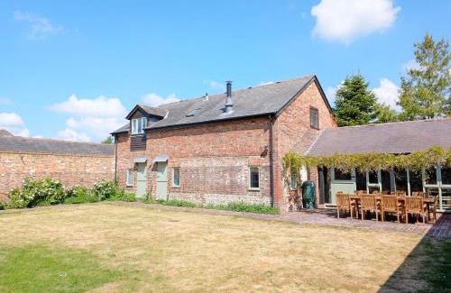 Westbourne House | Shires Barn Farmhouse - Westbourne