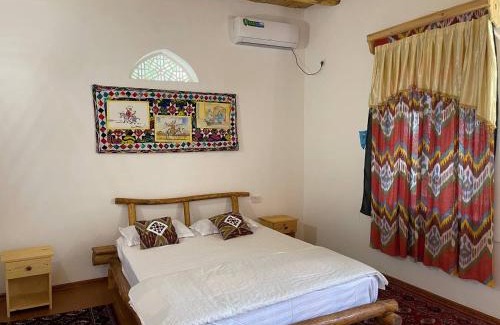 Kyzyltepa District House | Shirin Ethno House