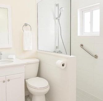 New Kingston Hotel | Shirley Retreat